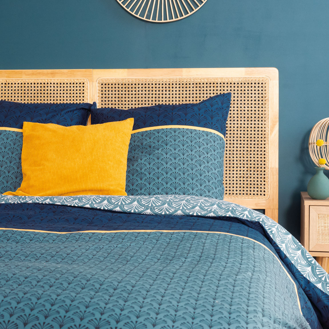 BtC_COLLECTIONS_Adulte Parure de lit imprimée bleue, jaune et blanche : Abbie
